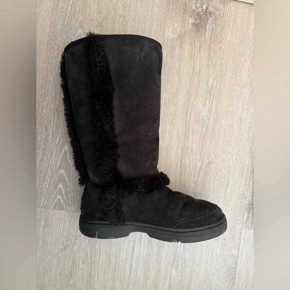 UGG Sunburst tall boots - Picture 5 of 11